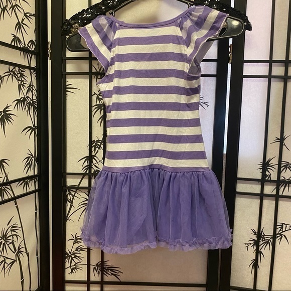 Pajama set and frozen Elsa & Anna dress - Picture 3 of 10